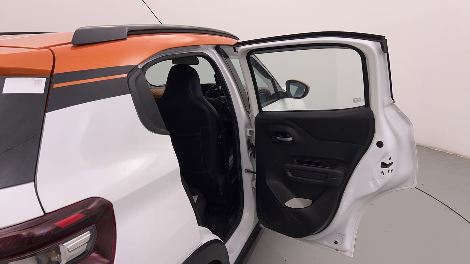 New Citroen C3 interior RIGHT REAR DOOR OPEN VIEW