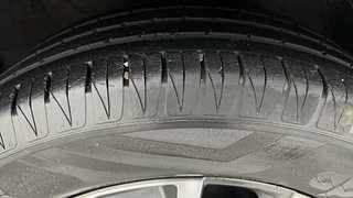 Used 2020 Kia Sonet HTX Plus 1.0 iMT Petrol Manual tyres RIGHT FRONT TYRE TREAD VIEW