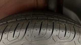 Used 2017 Maruti Suzuki Ignis [2017-2020] Delta AMT Petrol Petrol Automatic tyres LEFT REAR TYRE TREAD VIEW