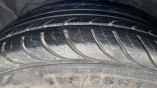 Used 2017 Ford Figo Aspire [2015-2019] Titanium 1.2 Ti-VCT Petrol Manual tyres LEFT FRONT TYRE TREAD VIEW