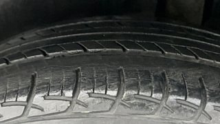 Used 2015 Maruti Suzuki Ertiga [2012-2015] ZXi Petrol Manual tyres LEFT REAR TYRE TREAD VIEW