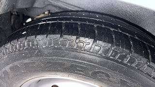 Used 2014 Hyundai i10 magna 1.1 Petrol Manual tyres RIGHT REAR TYRE TREAD VIEW