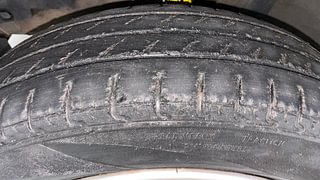 Used 2016 Renault Kwid [2017-2019] RXT 1.0 SCE Special Petrol Manual tyres LEFT FRONT TYRE TREAD VIEW