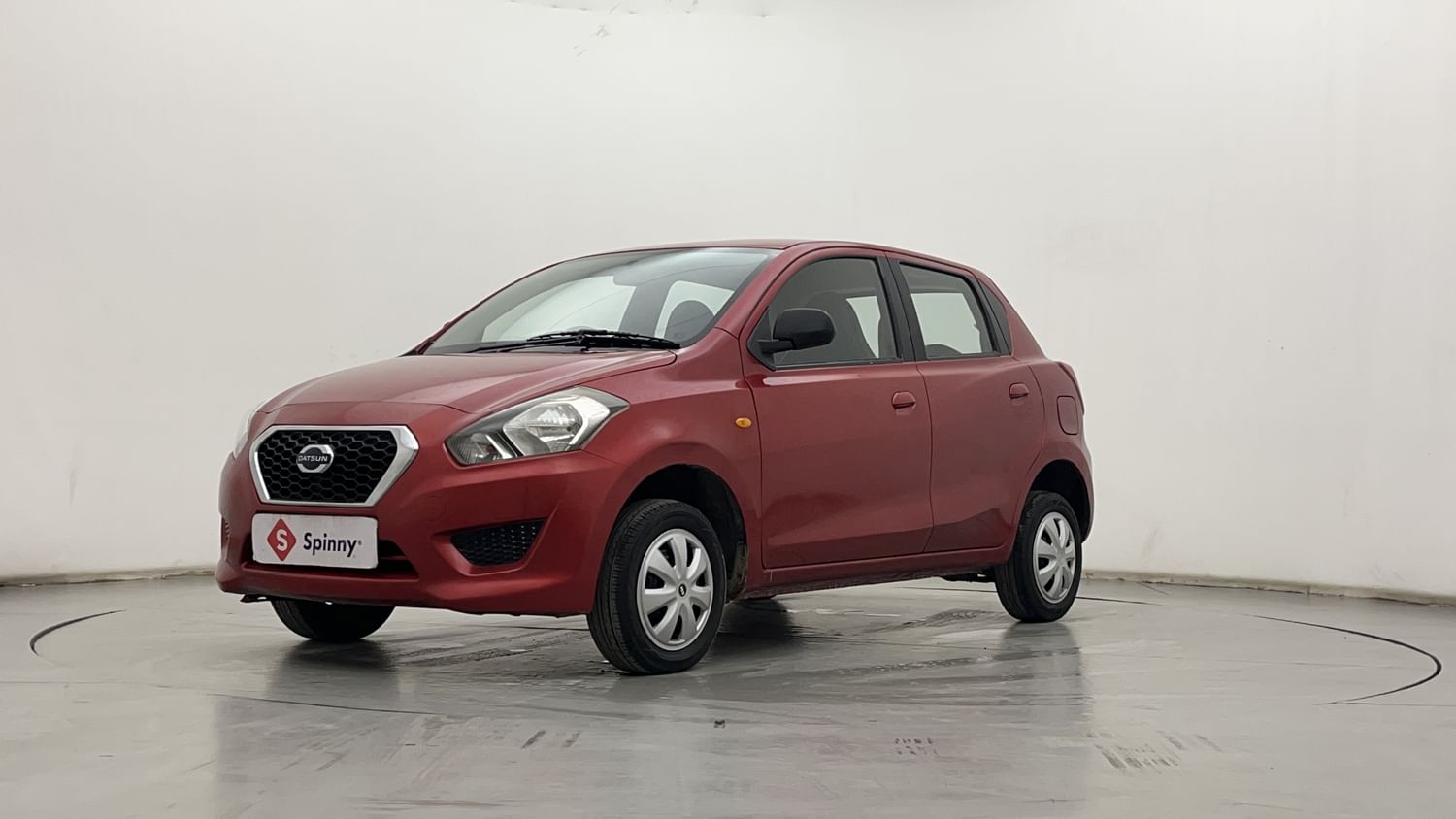 LEFT FRONT CORNER VIEW