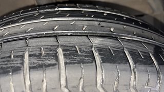 Used 2022 Maruti Suzuki New Ertiga ZXI+ AT Petrol Automatic tyres RIGHT FRONT TYRE TREAD VIEW