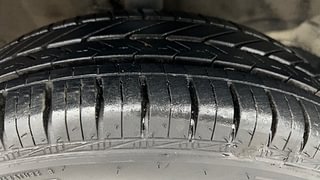 Used 2011 Maruti Suzuki Wagon R 1.0 [2010-2019] LXi Petrol Manual tyres RIGHT FRONT TYRE TREAD VIEW