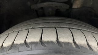 Used 2017 Toyota Corolla Altis [2017-2020] VL CVT Petrol Petrol Automatic tyres RIGHT FRONT TYRE TREAD VIEW