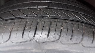 Used 2016 Hyundai Elite i20 [2014-2018] Asta 1.2 (O) Petrol Manual tyres LEFT FRONT TYRE TREAD VIEW