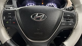 Used 2017 Hyundai Elite i20 [2014-2018] Sportz 1.2 Petrol Manual top_features Steering mounted controls