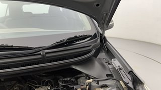Used 2017 Hyundai Elite i20 [2014-2018] Sportz 1.2 Petrol Manual engine ENGINE LEFT SIDE HINGE & APRON VIEW
