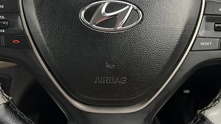 Used 2017 Hyundai Elite i20 [2014-2018] Sportz 1.2 Petrol Manual top_features Airbags