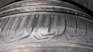 Used 2016 Volkswagen Polo [2015-2019] GT TSI Petrol Automatic tyres RIGHT FRONT TYRE TREAD VIEW