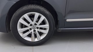 Used 2016 Volkswagen Polo [2015-2019] GT TSI Petrol Automatic tyres LEFT FRONT TYRE RIM VIEW