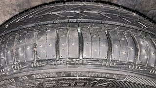 Used 2018 Hyundai Grand i10 [2017-2020] Sportz (O) 1.2 kappa VTVT Petrol Manual tyres LEFT REAR TYRE TREAD VIEW