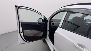 Used 2018 Hyundai Grand i10 [2017-2020] Sportz (O) 1.2 kappa VTVT Petrol Manual interior LEFT FRONT DOOR OPEN VIEW