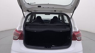 Used 2018 Hyundai Grand i10 [2017-2020] Sportz (O) 1.2 kappa VTVT Petrol Manual interior DICKY INSIDE VIEW