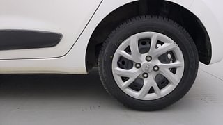 Used 2018 Hyundai Grand i10 [2017-2020] Sportz (O) 1.2 kappa VTVT Petrol Manual tyres LEFT REAR TYRE RIM VIEW