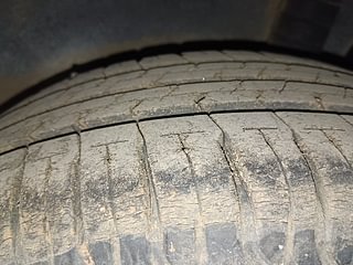 Used 2015 Nissan Sunny [2014-2020] XL Petrol Manual tyres LEFT REAR TYRE TREAD VIEW