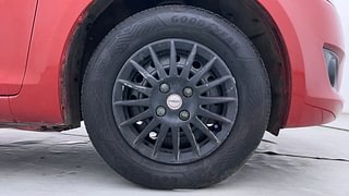 Used 2012 Maruti Suzuki Swift [2011-2017] VXi Petrol Manual tyres RIGHT FRONT TYRE RIM VIEW