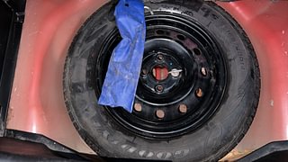 Used 2012 Maruti Suzuki Swift [2011-2017] VXi Petrol Manual tyres SPARE TYRE VIEW