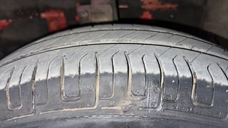 Used 2012 Maruti Suzuki Swift [2011-2017] VXi Petrol Manual tyres RIGHT FRONT TYRE TREAD VIEW