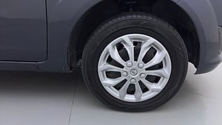 Used 2013 Ford Figo [2010-2015] Duratorq Diesel LXI 1.4 Diesel Manual tyres RIGHT FRONT TYRE RIM VIEW