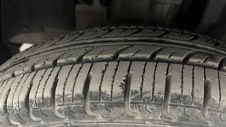 Used 2020 Renault Kwid [2017-2019] RXT 1.0 SCE Special (O) Petrol Manual tyres LEFT FRONT TYRE TREAD VIEW