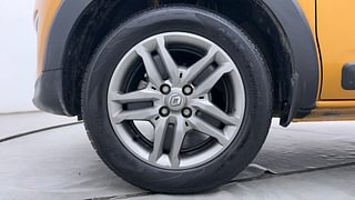 Used 2022 Renault Triber RXZ AMT Dual Tone Petrol Automatic tyres LEFT FRONT TYRE RIM VIEW