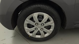 Used 2016 Hyundai Eon [2011-2018] Sportz Petrol Manual tyres LEFT FRONT TYRE RIM VIEW