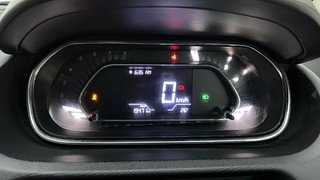 Used 2022 Tata Tiago Revotron XZ Plus CNG Petrol+cng Manual interior CLUSTERMETER VIEW