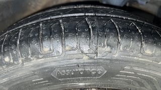 Used 2016 Hyundai Eon [2011-2018] Sportz Petrol Manual tyres RIGHT FRONT TYRE TREAD VIEW