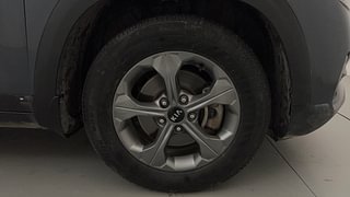 Used 2020 Kia Seltos HTK Plus G Petrol Manual tyres RIGHT FRONT TYRE RIM VIEW