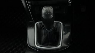 Used 2020 Kia Seltos HTK Plus G Petrol Manual interior GEAR  KNOB VIEW