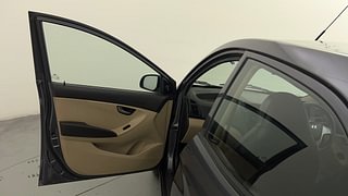Used 2016 Hyundai Eon [2011-2018] Sportz Petrol Manual interior LEFT FRONT DOOR OPEN VIEW