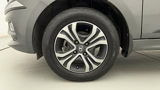 Used 2022 Tata Tiago Revotron XZ Plus CNG Petrol+cng Manual tyres LEFT FRONT TYRE RIM VIEW