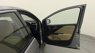 Used 2019 Honda City [2017-2020] VX Petrol Manual interior RIGHT FRONT DOOR OPEN VIEW