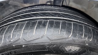 Used 2019 Honda City [2017-2020] VX Petrol Manual tyres LEFT FRONT TYRE TREAD VIEW