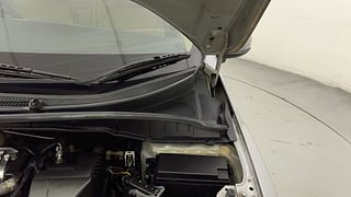 Used 2019 Honda City [2017-2020] VX Petrol Manual engine ENGINE LEFT SIDE HINGE & APRON VIEW