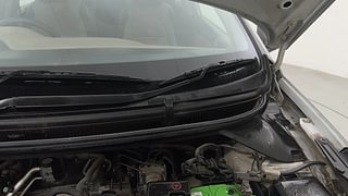 Used 2017 Hyundai Elite i20 [2014-2018] Sportz 1.2 Petrol Manual engine ENGINE LEFT SIDE HINGE & APRON VIEW