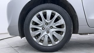 Used 2018 Maruti Suzuki Baleno [2015-2019] Zeta AT Petrol Petrol Automatic tyres LEFT FRONT TYRE RIM VIEW