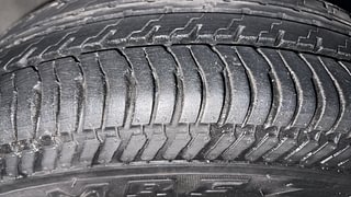 Used 2013 Nissan Sunny [2011-2014] XL Diesel Diesel Manual tyres RIGHT FRONT TYRE TREAD VIEW