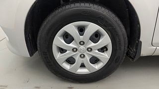 Used 2017 Hyundai Elite i20 [2014-2018] Sportz 1.2 Petrol Manual tyres LEFT FRONT TYRE RIM VIEW