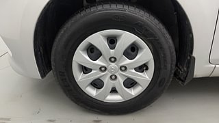 Used 2017 Hyundai Elite i20 [2014-2018] Sportz 1.2 Petrol Manual tyres LEFT FRONT TYRE RIM VIEW