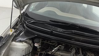 Used 2017 Hyundai Elite i20 [2014-2018] Sportz 1.2 Petrol Manual engine ENGINE RIGHT SIDE HINGE & APRON VIEW