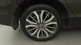 Used 2019 Honda City [2017-2020] ZX CVT Petrol Automatic tyres RIGHT REAR TYRE RIM VIEW