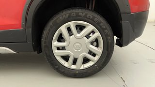 Used 2018 Maruti Suzuki Vitara Brezza [2018-2020] VDi AMT Diesel Automatic tyres LEFT REAR TYRE RIM VIEW