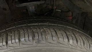 Used 2018 Maruti Suzuki Vitara Brezza [2018-2020] VDi AMT Diesel Automatic tyres RIGHT FRONT TYRE TREAD VIEW