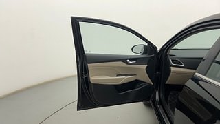 Used 2017 Hyundai Verna [2017-2020] 1.6 CRDI SX (O) Diesel Manual interior LEFT FRONT DOOR OPEN VIEW