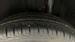 Used 2018 Maruti Suzuki Vitara Brezza [2018-2020] VDi AMT Diesel Automatic tyres LEFT REAR TYRE TREAD VIEW