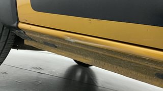 Used 2022 Renault Triber RXZ AMT Petrol Automatic dents MINOR DENT